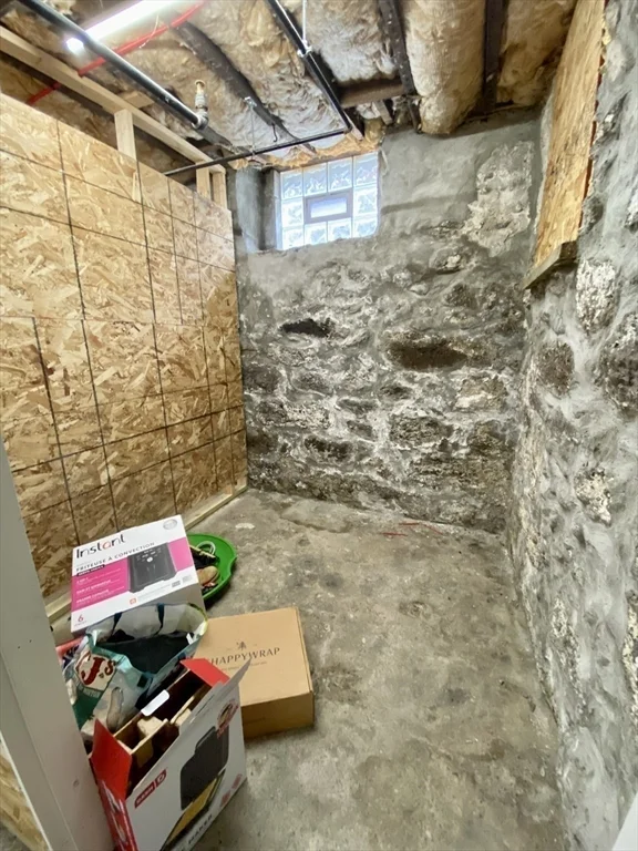 405 S Huntington Ave, Jamaica Plain