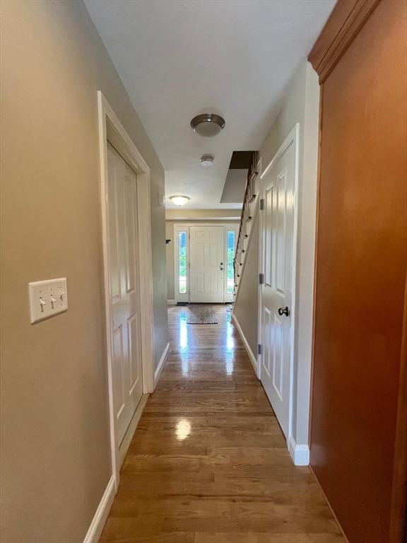 90 Cook Ln, Marlborough