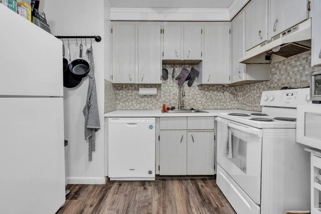 10 Scottfield Rd, Allston