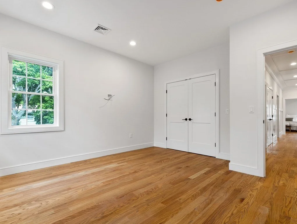20 Manhattan Ter, West Newton