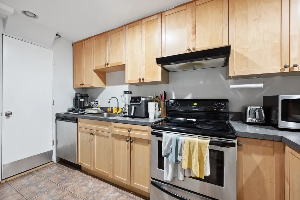 12 Foster St, North End