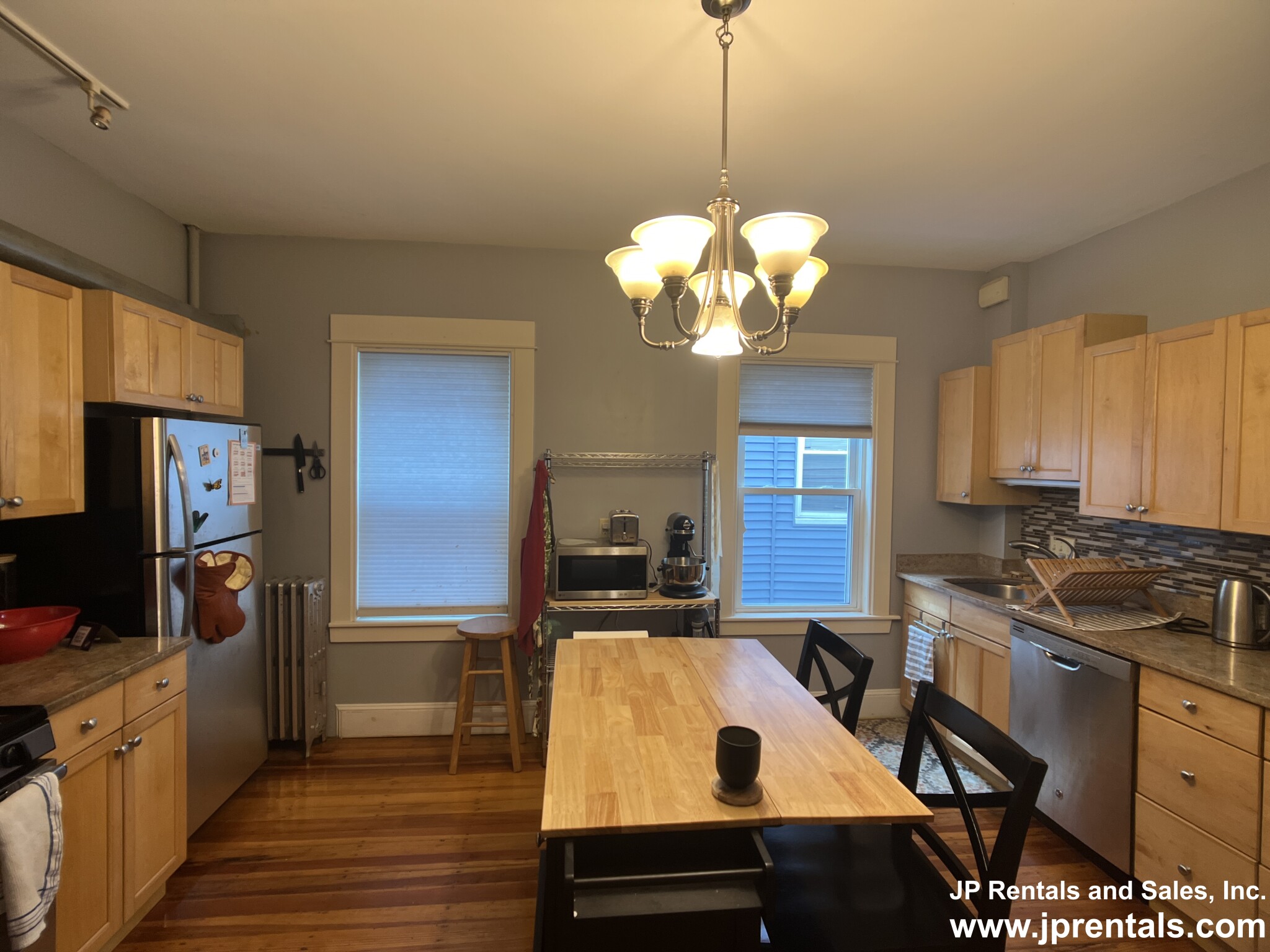 55 Rossmore Rd, Jamaica Plain