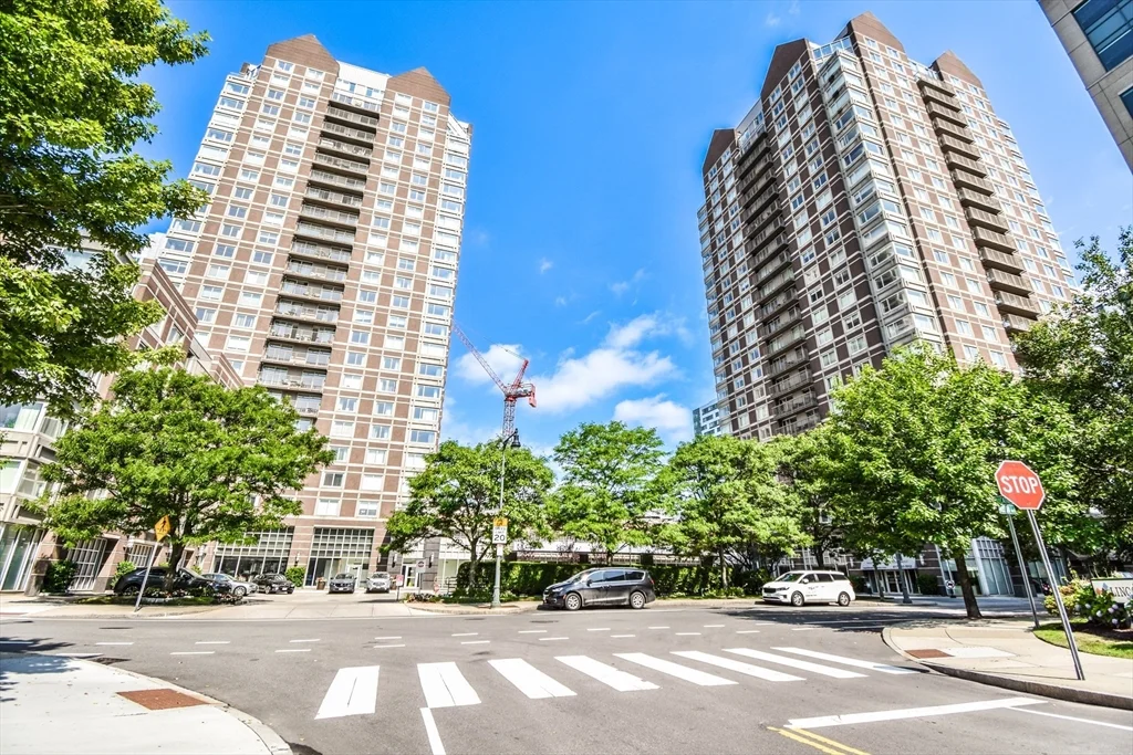 10 Museum Way, East Cambridge