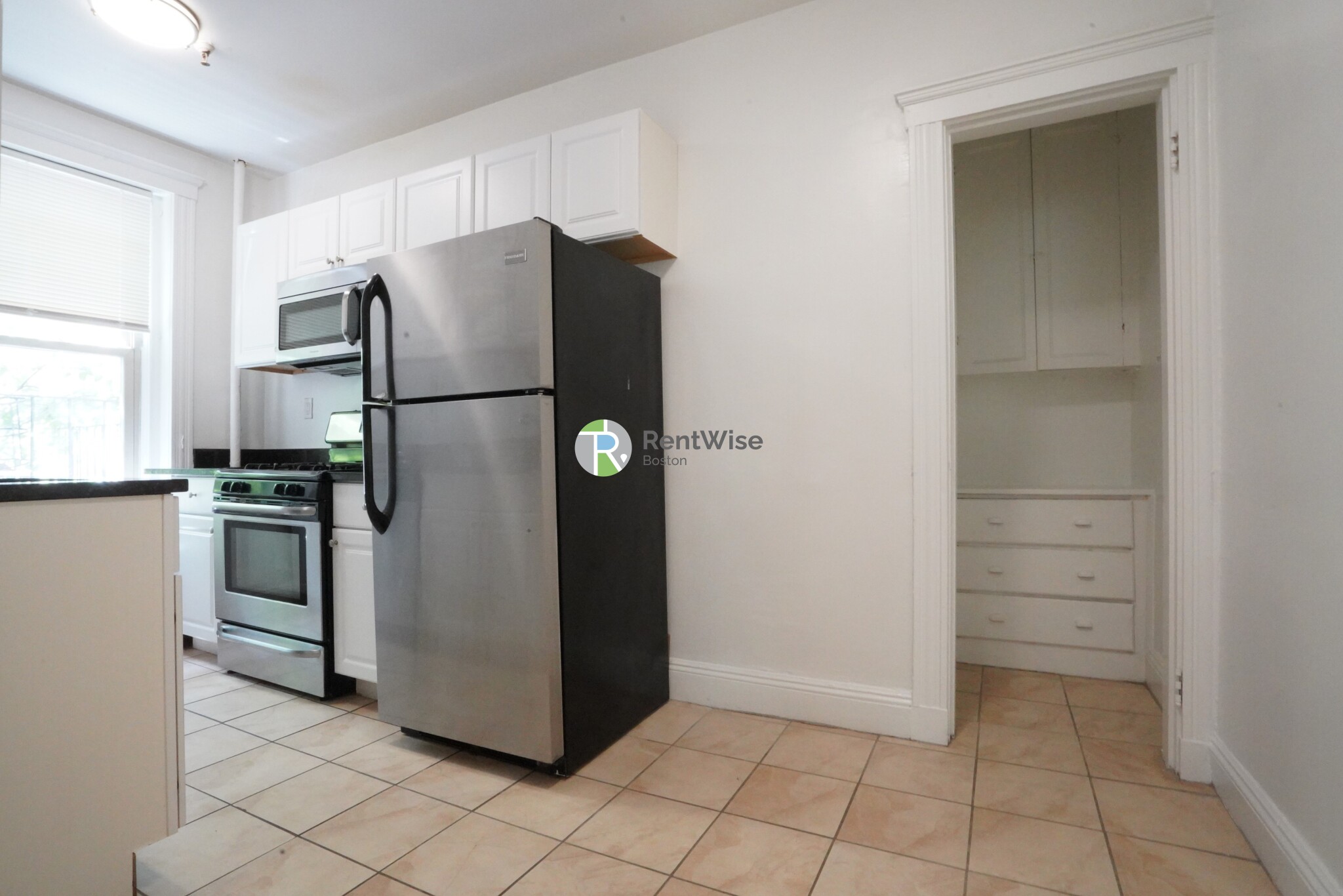 1848 Commonwealth Ave, Brighton