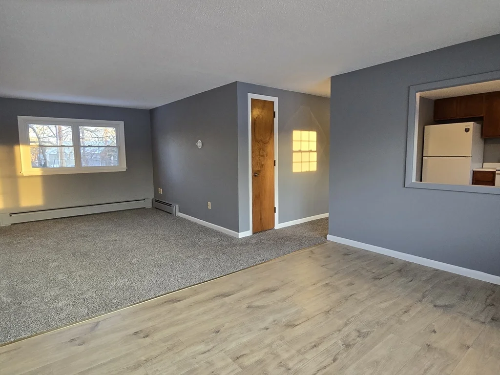 19 Chapman Ave, West Brookfield