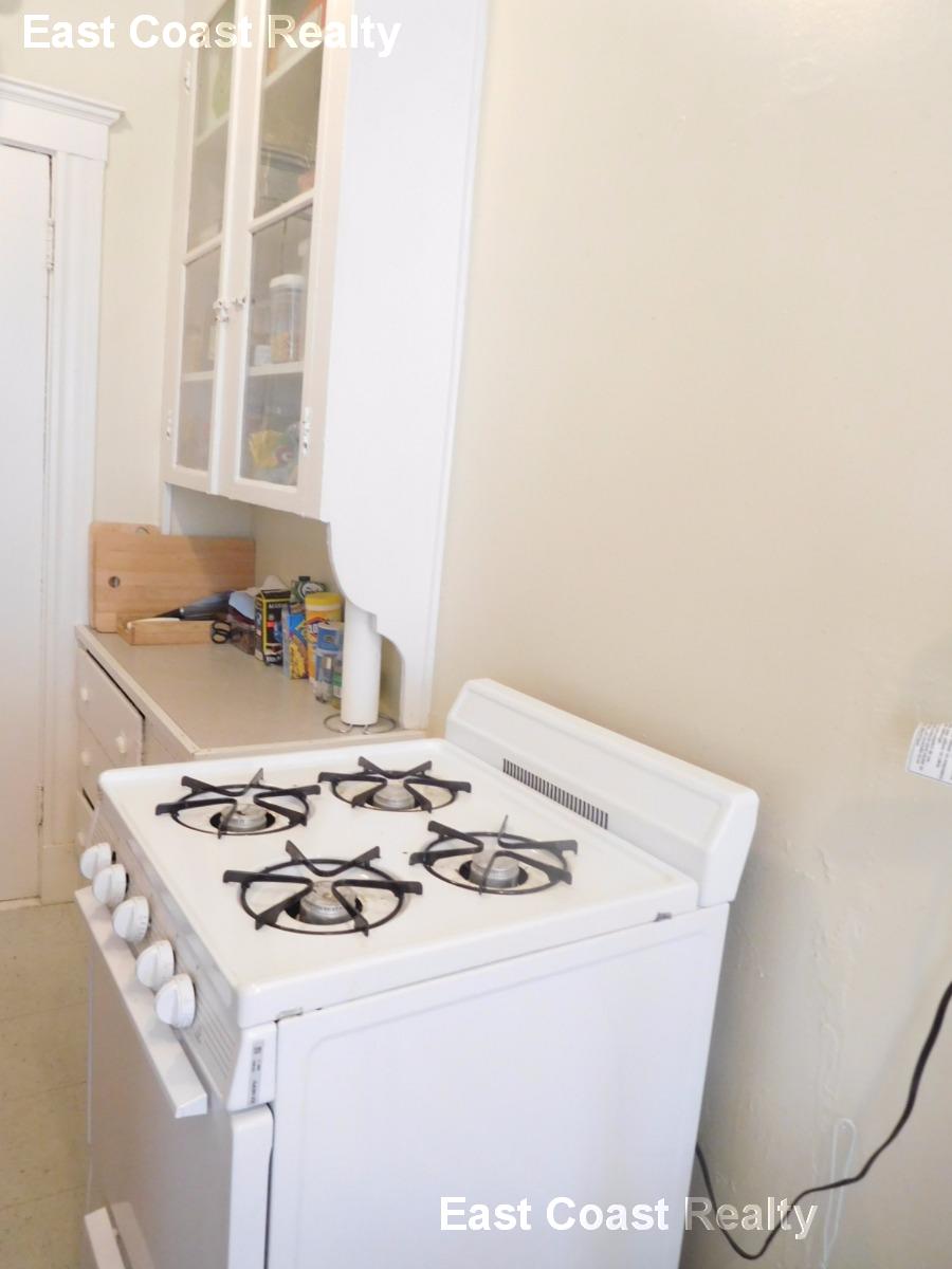 228 Kelton St, Allston