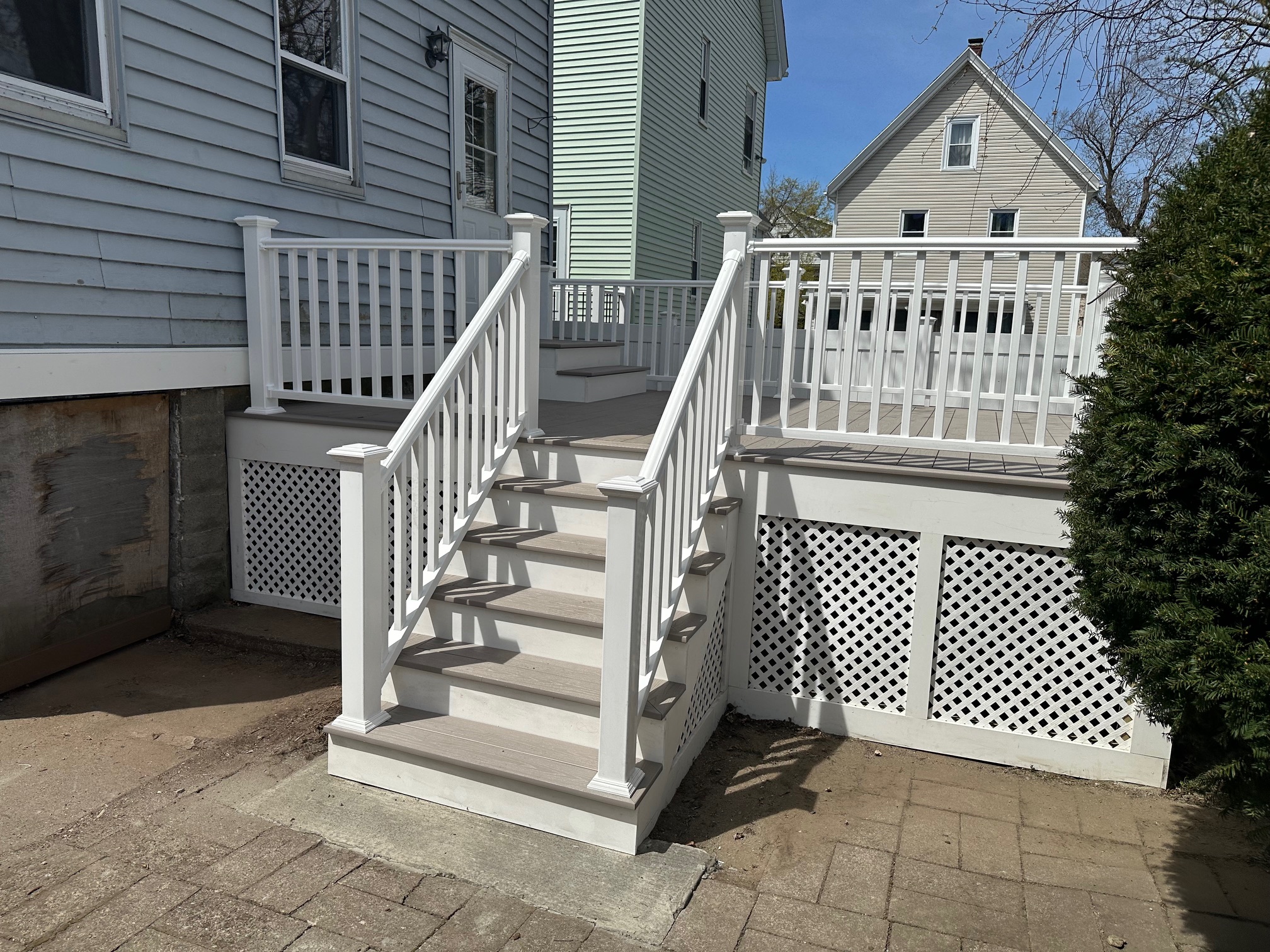 12 Sumner Ave, Medford