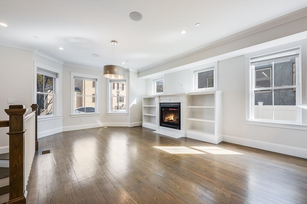 8 Enterprise St, Dorchester