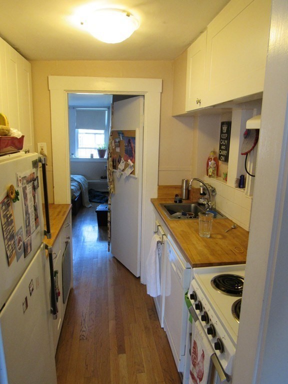 95 W Cedar St, Beacon Hill