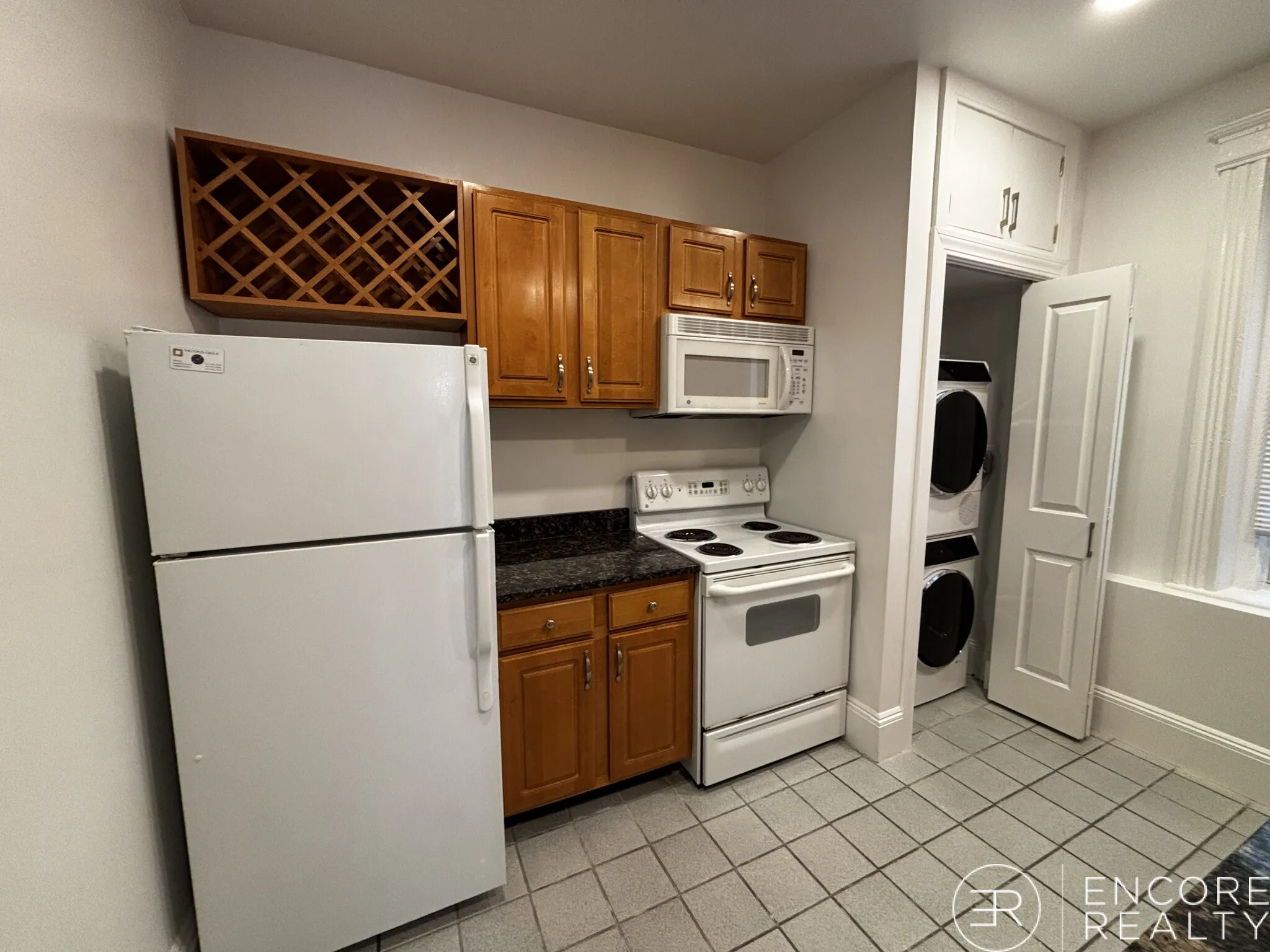 19 Peterborough St, Fenway