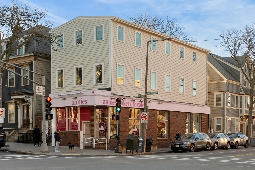 753 East Broadway, South Boston