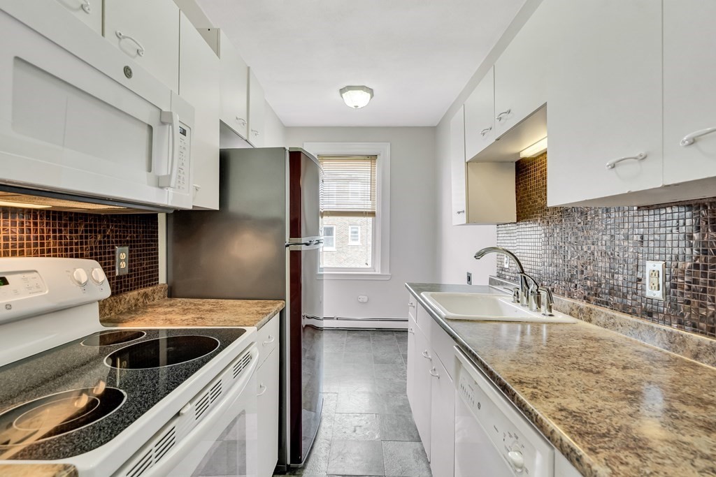 1625 Commonwealth Ave, Brighton