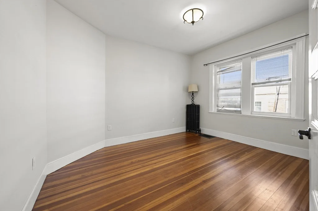 495 Broadway, South Medford