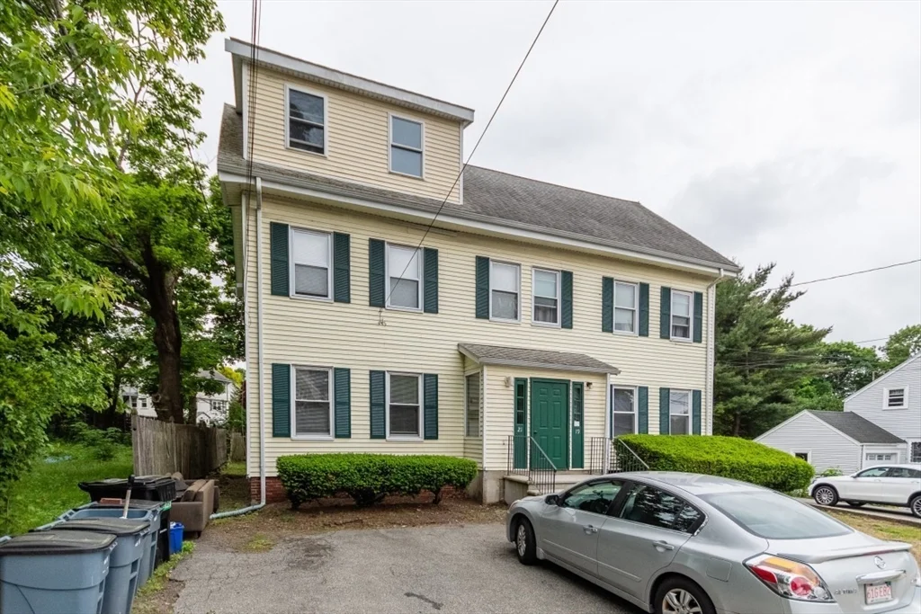 19-1 Spring St, Stoneham