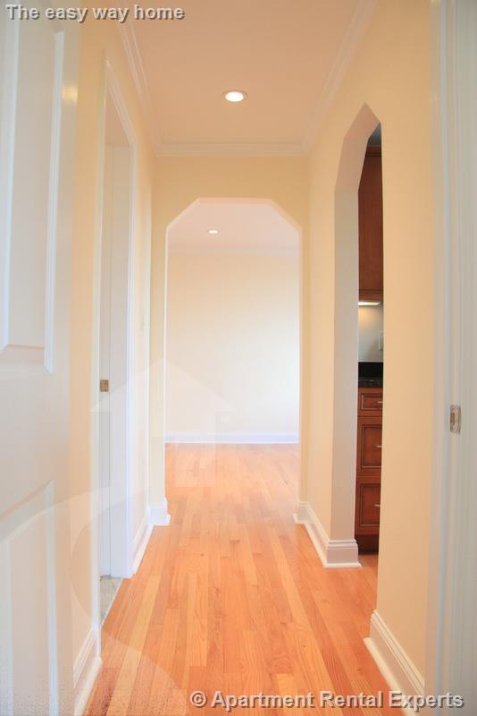 60 Brattle St, Harvard Square