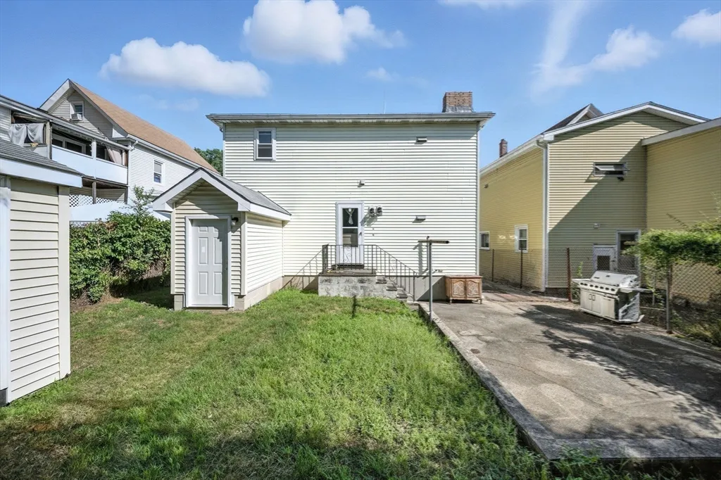 57 Newbury St, Teele Square