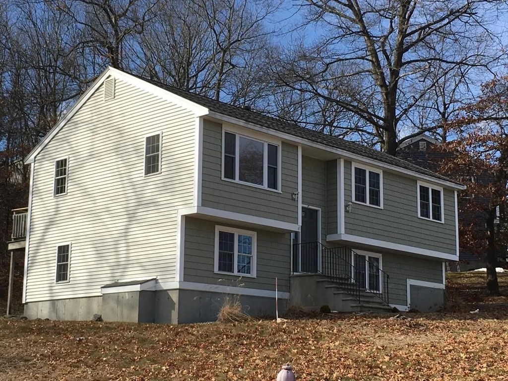 41 Blueberry Hill Rd, Woburn