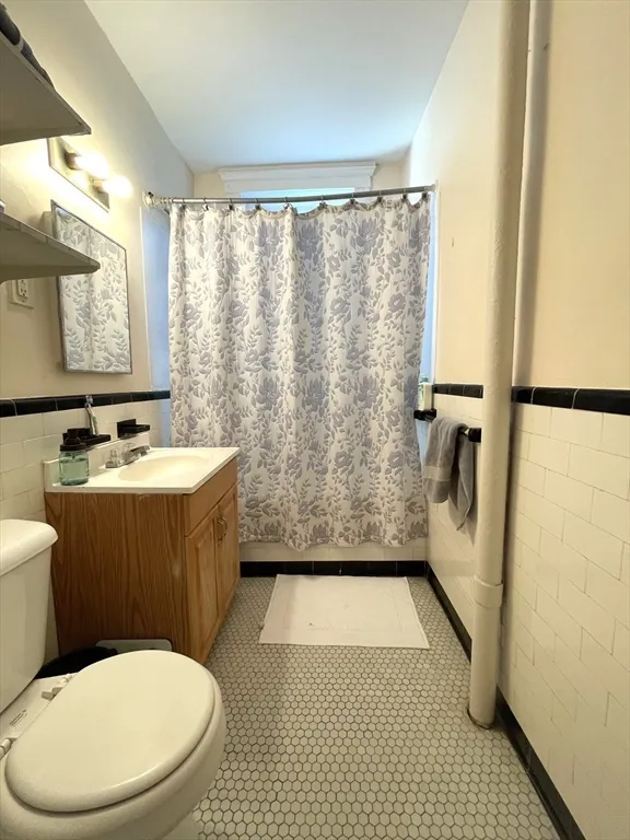 1691 Commonwealth Ave, Brighton