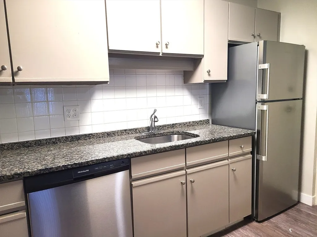 576 Washington St, Weymouth