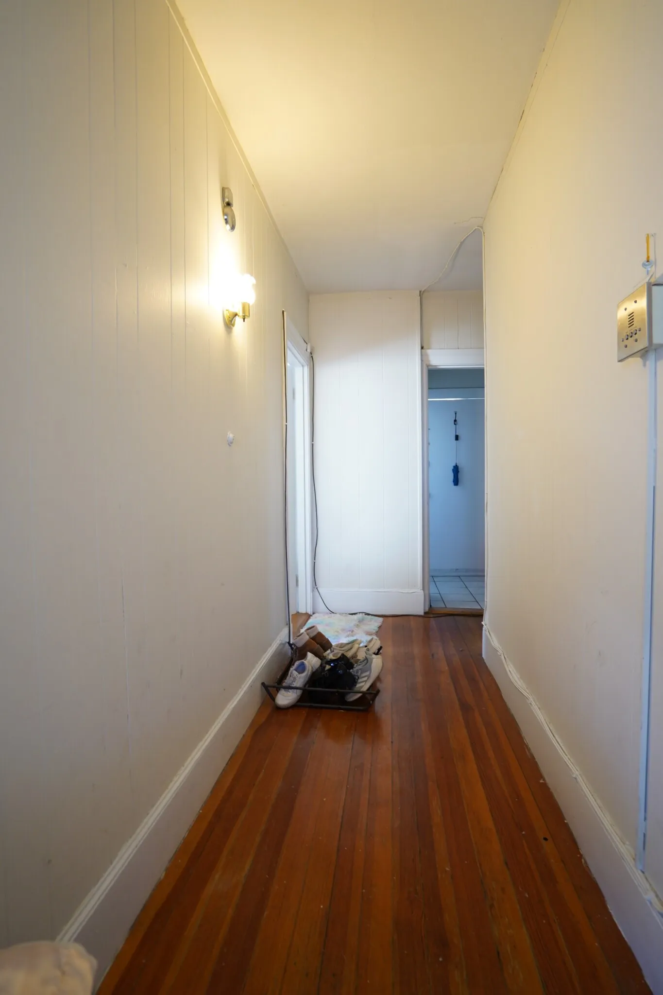 6 Ashford Ct, Allston