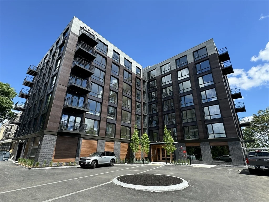 1 Nevins Hill Way, Brighton