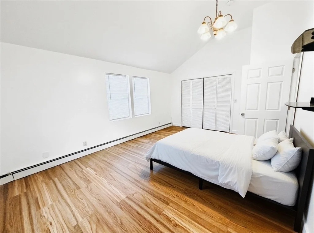 178 Bates Rd, Brockton