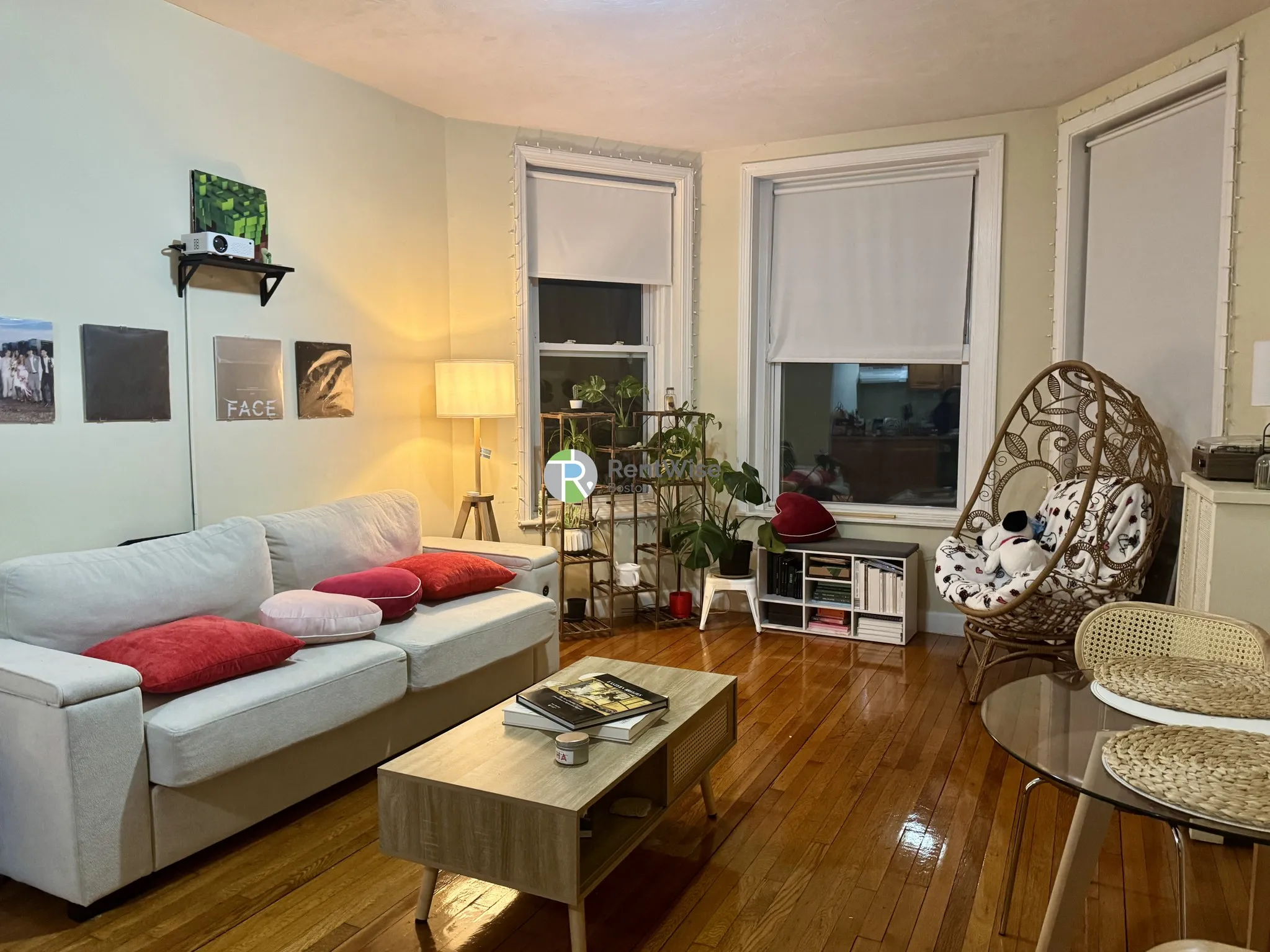 1132 Commonwealth Ave, North Brookline