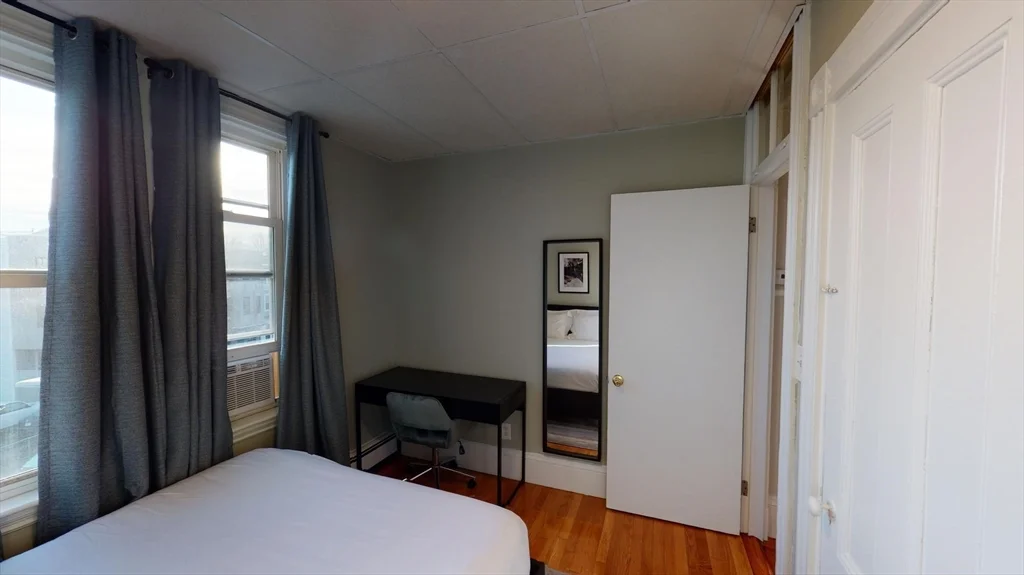 823 Dorchester Ave, Dorchester