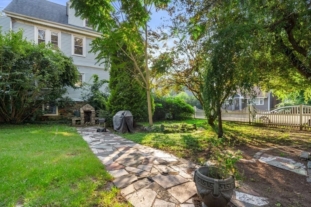 193 Florence St, Roslindale