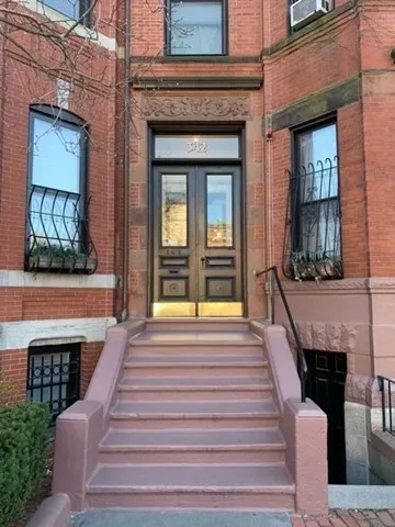 342 Commonwealth Ave, Back Bay