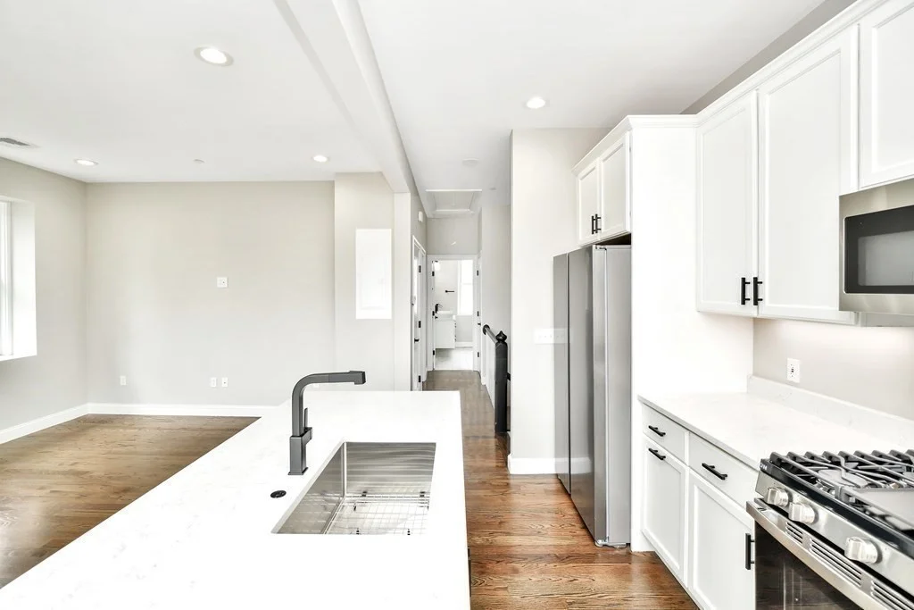 14 Rockland, Roxbury