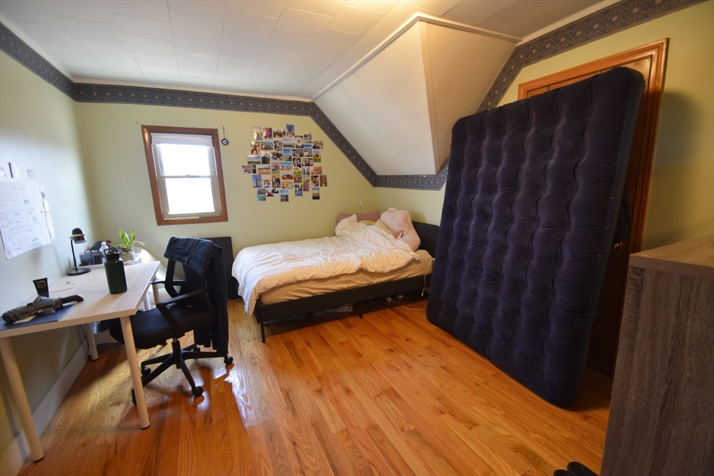 241 Highland Ave, Powder House Square