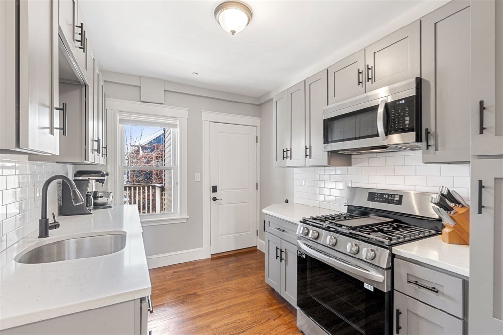 10 Centre Ave, Dorchester