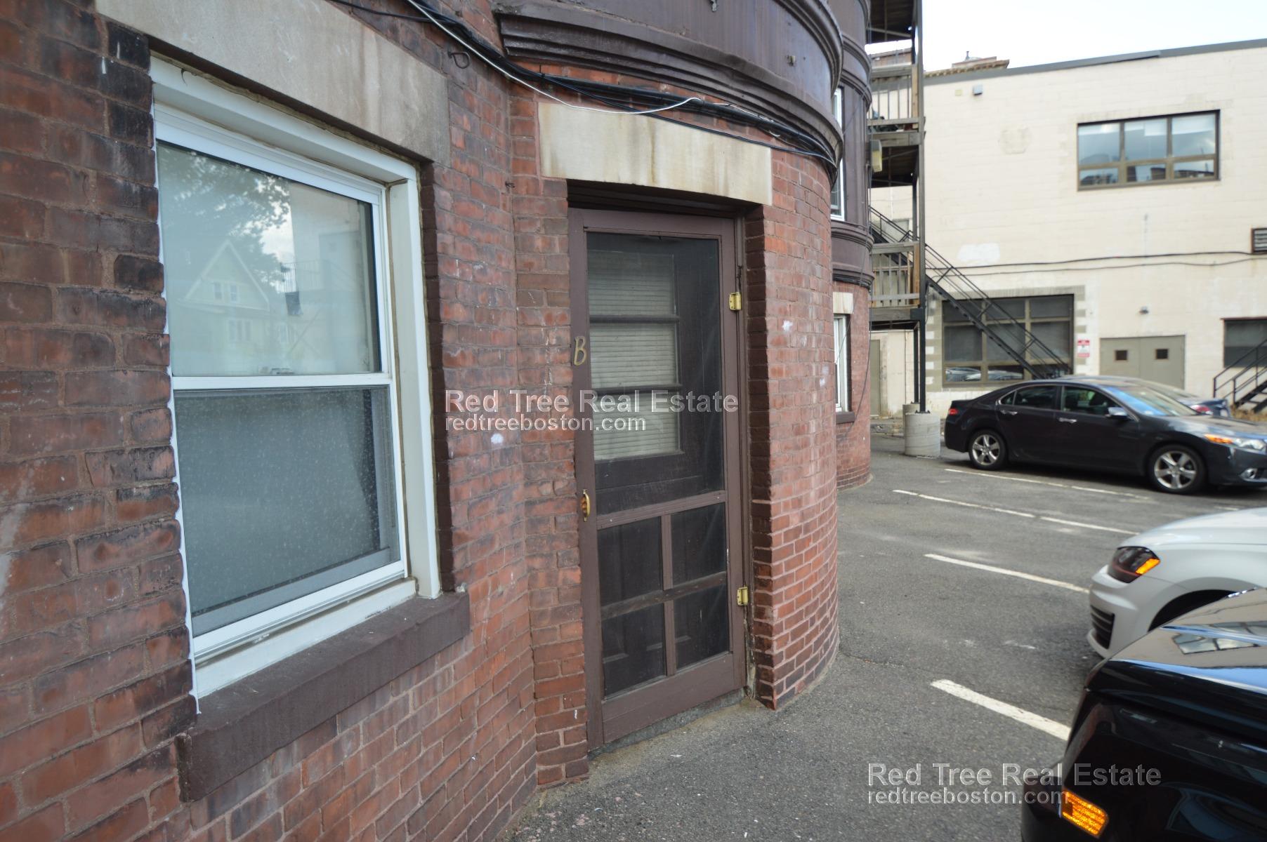 1589 Beacon St, Brookline