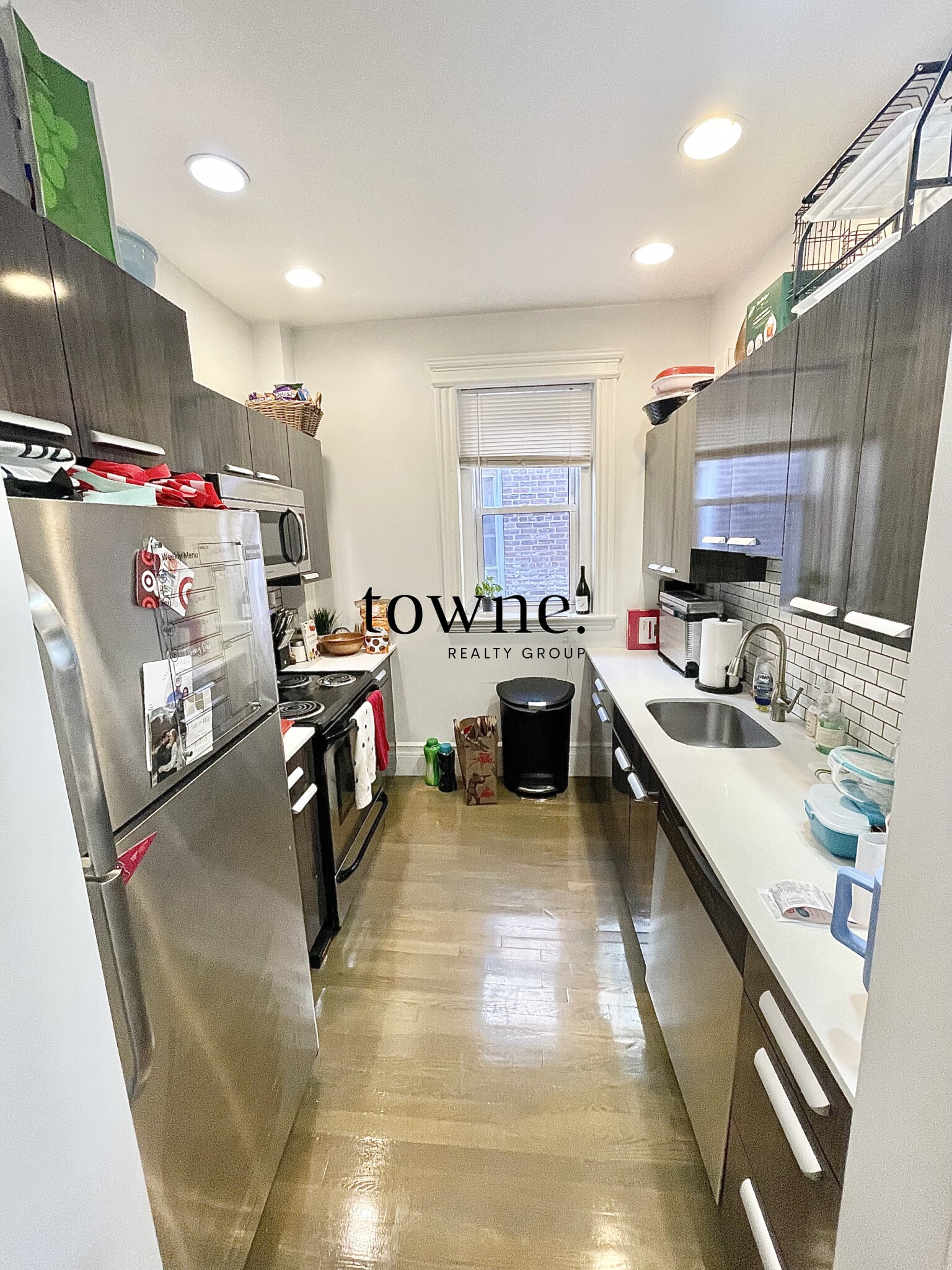 106 Queensberry St, Fenway