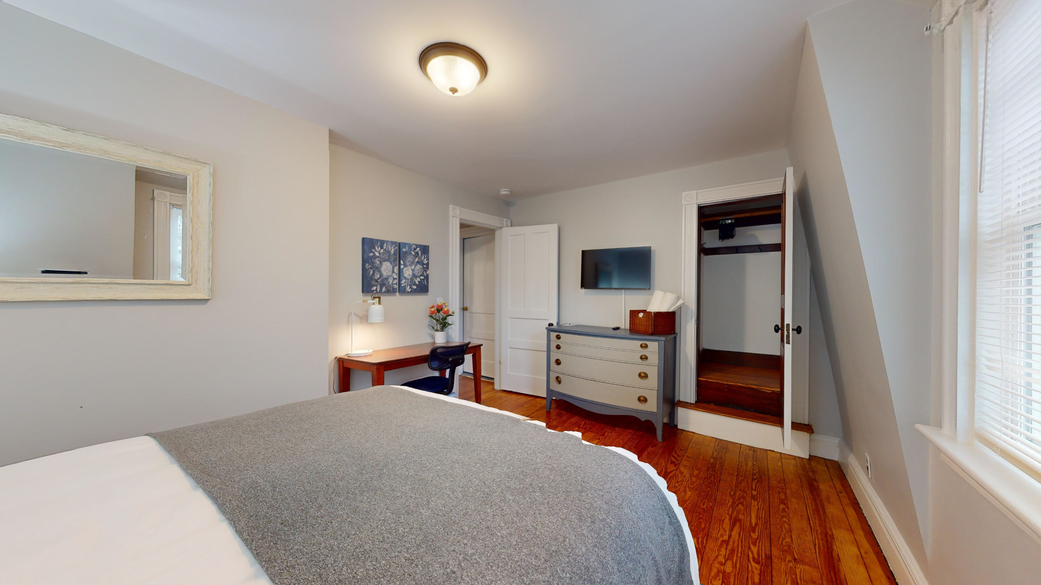 16 Linder Ter, Hunnewell Hill