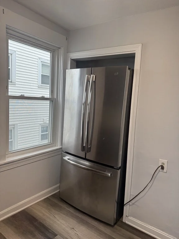 93 Webster St, Fall River