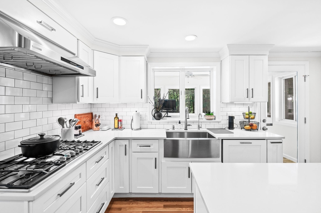 88 Haverhill Rd, Topsfield