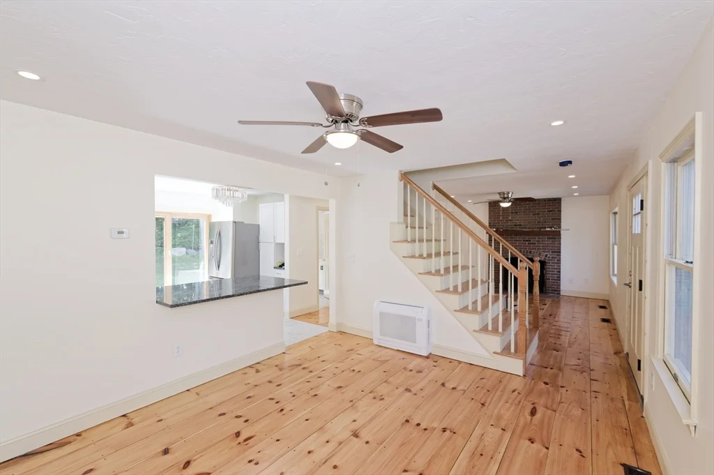 48 Westbrook Rd, Northborough