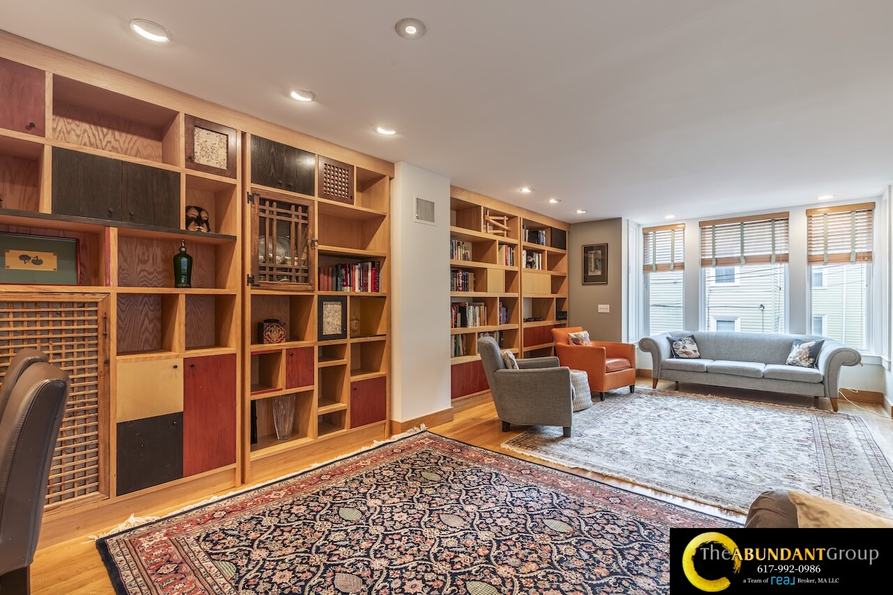 54 Trowbridge St, Mid-Cambridge