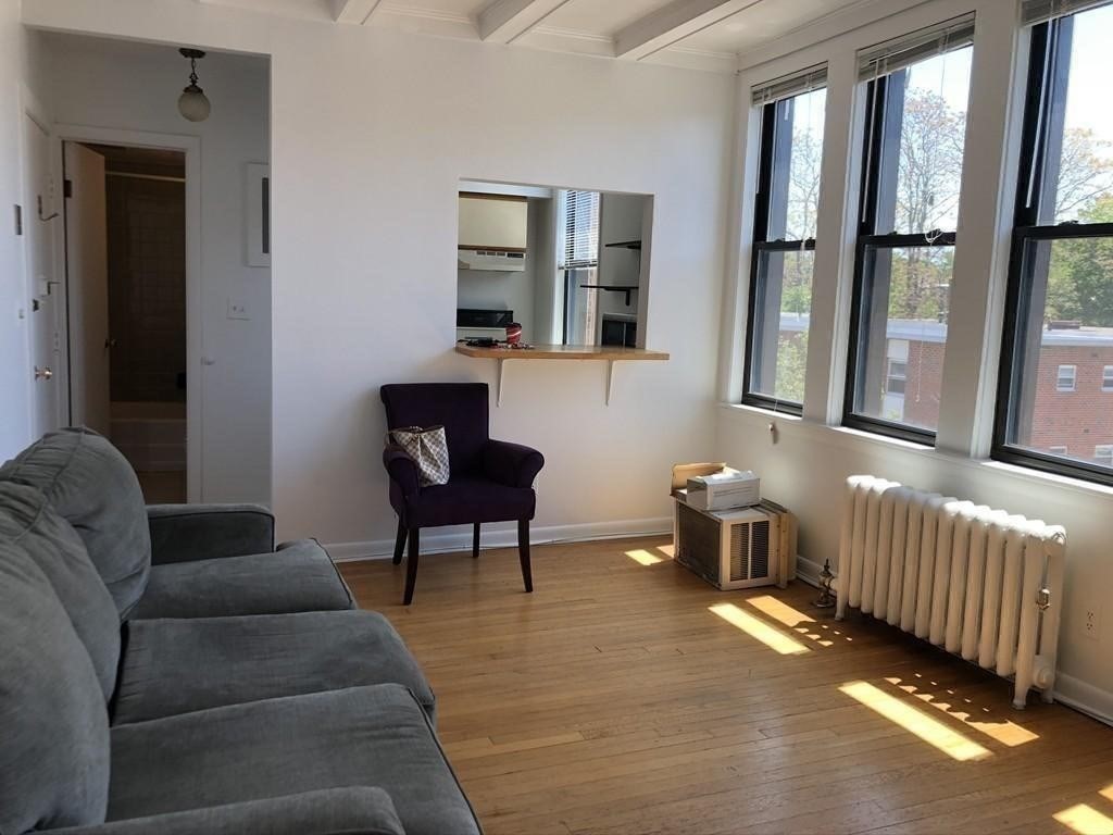 4 Commonwealth Ct, Brighton