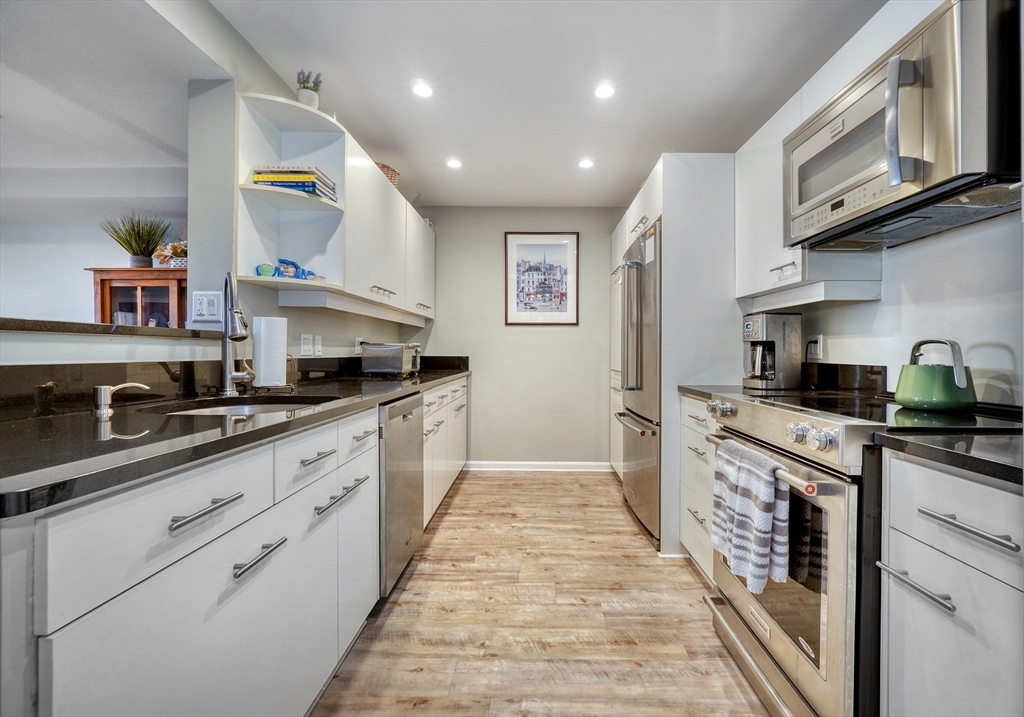 3 Seal Harbor Rd, Winthrop