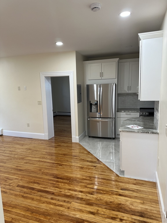 2 Arlington St, Neighborhood Nine