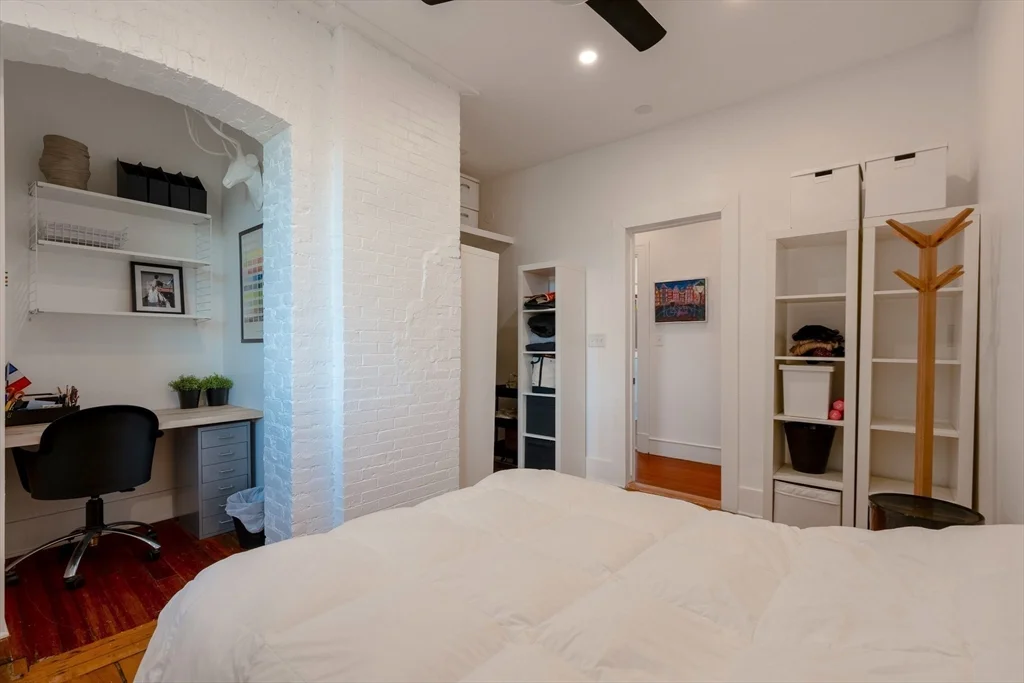 371 Harvard St, Harvard Square