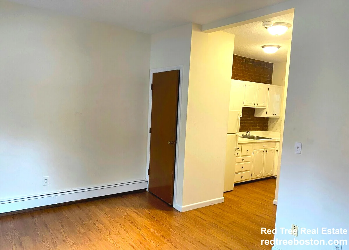 50 South Huntington Ave, Jamaica Plain
