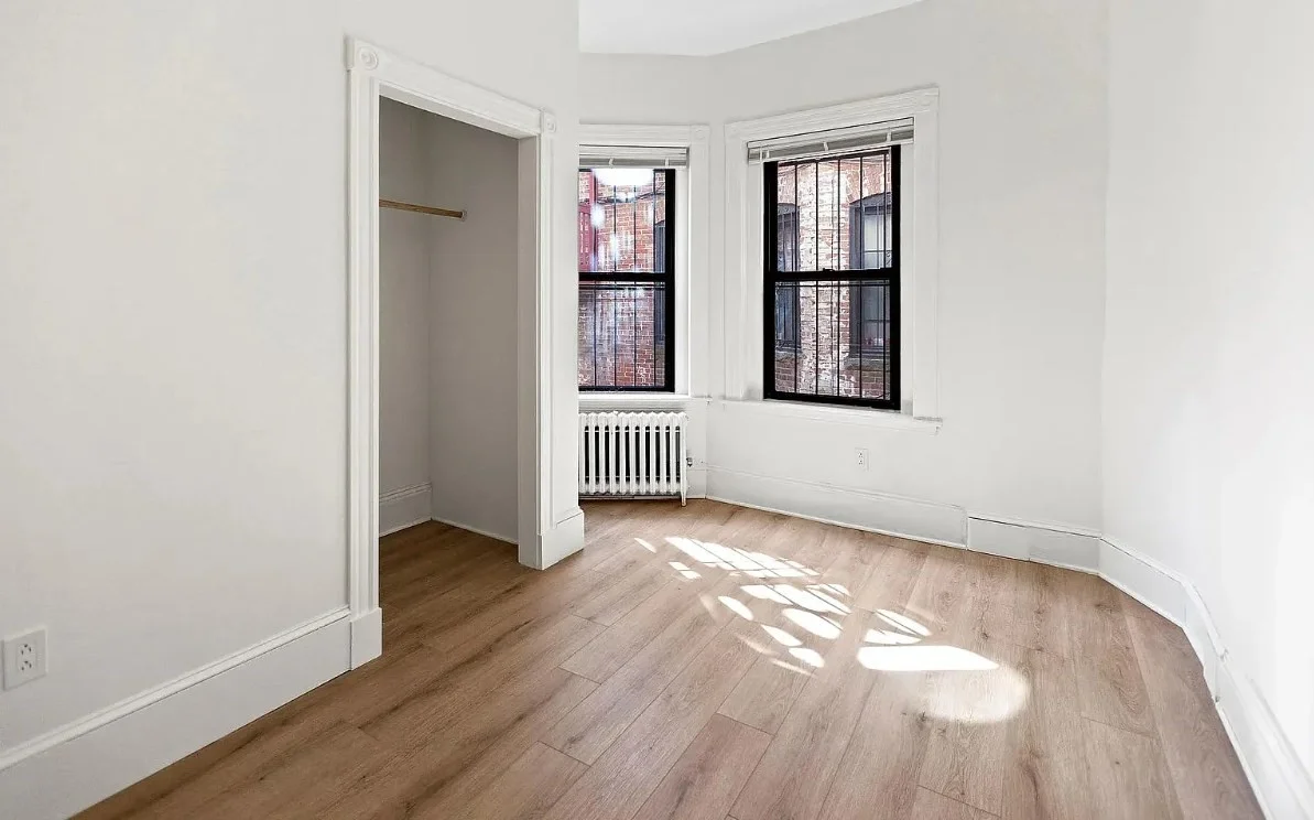 868 Huntington Ave, Mission Hill