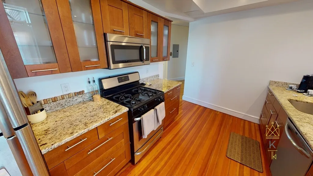 210 Winthrop Rd, Aspinwall Hill