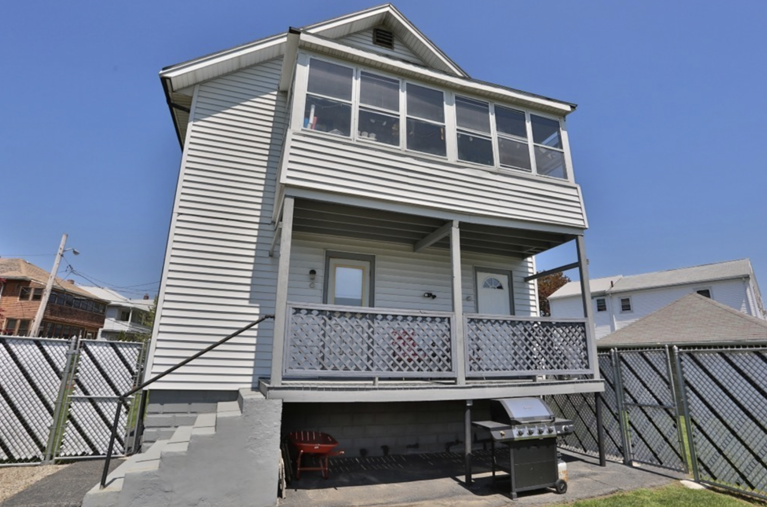 60 Buzzell Ln, South Medford