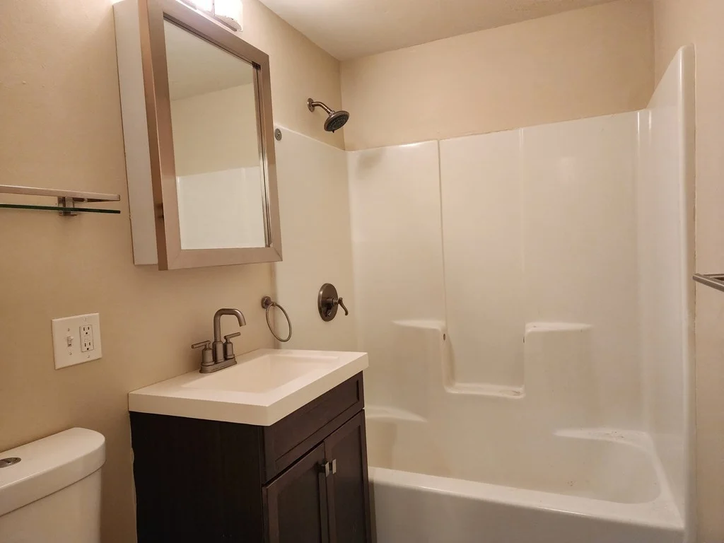 1 Old Colony Rd, Mansfield