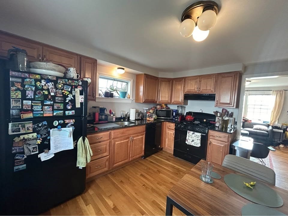 31 Myrtle St, East Somerville